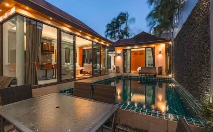 4 beds 5 bathrooms - House