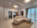 3 beds 2 bathrooms – House — photo 2