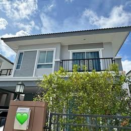 อพาร์ทเมนท์ 1 ห้องนอน 1 ห้องน้ำ