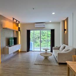 2 Beds 2 Baths Apartment