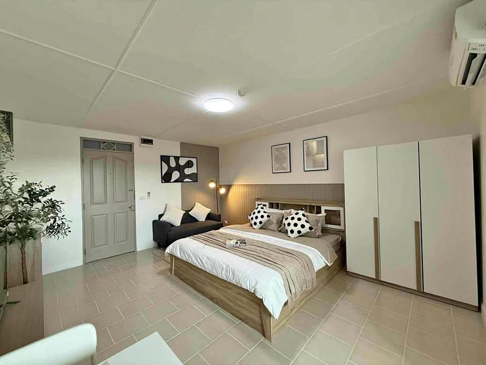 1 Bedroom 1 Bathroom