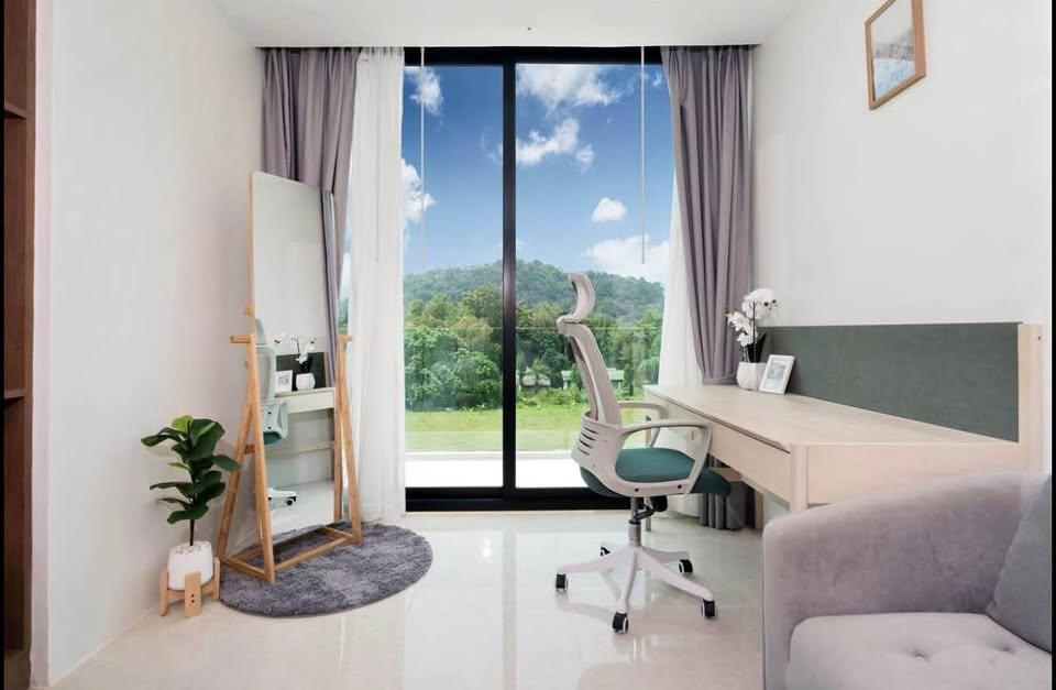 2 Beds 2 Baths - Apartment