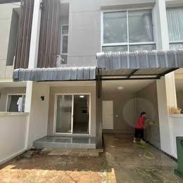 2 beds 2 baths House