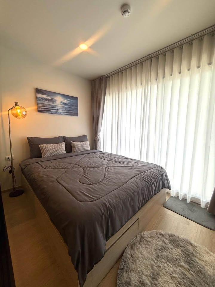 4 Beds 3 Baths - House