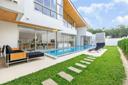 5 beds 6 bathrooms – House — photo 1