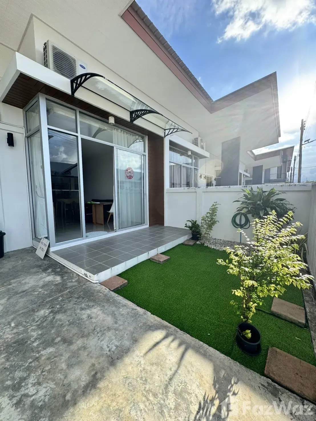 Garden Place Village ရှိ အိပ်ခန်း 2 ခန်းပါ တောင်းဟောက်စ် ငှားရန်ရှိသည်