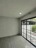 Rumah 3 Bilik Tidur untuk Disewa di Bann Parichart, foto 5