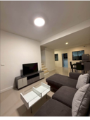 House with 3 bedrooms and 2 bathrooms, photo 2