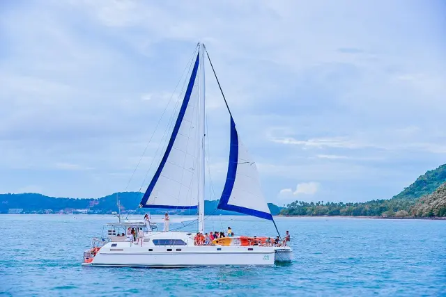 Catamaran Aste — photo 1