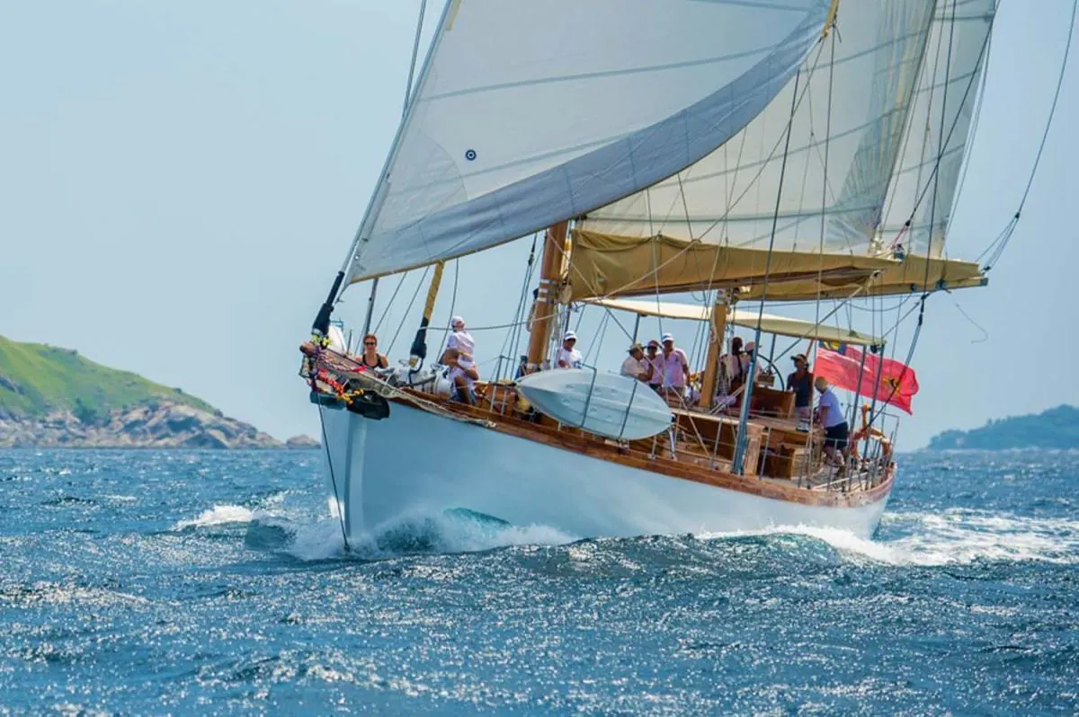 ရွက်လှေ Classic Ketch 95