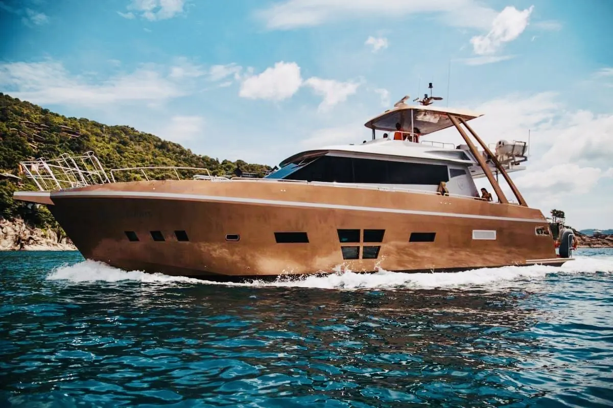 Yacht Pelayaran SPLO 74
