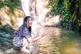 Empat perairan: air terjun, kayak bakau dan mata air panas, panduan berbahasa Inggeris, foto 1