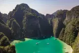 အရုဏ်မတက်မီ ဖိဖိ- လူစုလူဝေးမရှိသော Maya Bay နှင့် Bamboo ကျွန်း, ဓာတ်ပုံ 1