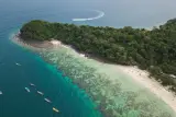Lima pulau dengan bot persendirian: Racha Yai, Coral, Maithon, Kai Nok dan Kai Nui, foto 3