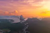 Subuh di atas Teluk Phang Nga: jambatan kaca, bot dan pantai dengan kapal terbang, foto 2