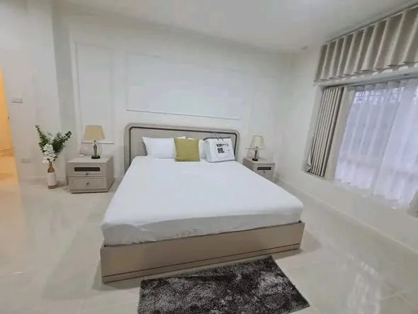 Rumah berkembar yang baru diubah suai di Villa Suanluang, Muang, Phuket