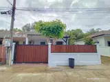 Rumah di untuk disewa di kawasan Chalong bersebelahan pusat kecergasan dan pusat beli-belah Robinson — foto 1