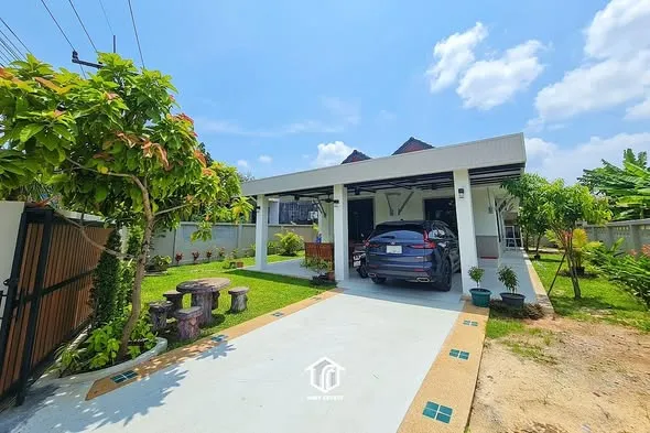 บ้าน 3 ห้องนอนในพื้นที่ป่าสักเชิงทะเลภูเก็ต