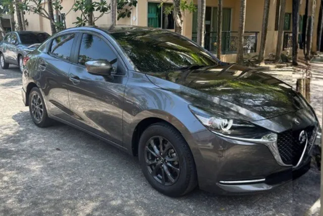 Mazda 2 2022
